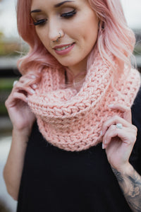 Alyson Alpaca Cowl Crochet Pattern